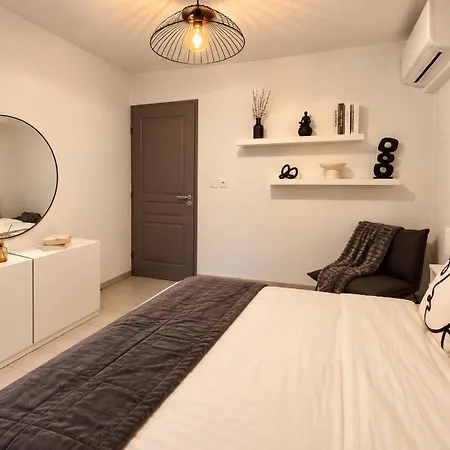 Ecrin Terrasse Elegance 2 Bedrooms Air Conditioning Wifi Parking